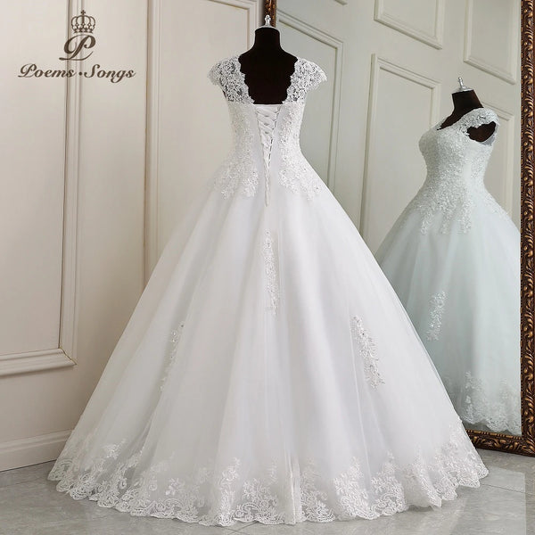 Elegant Appliques V-neck Sleeveless Wedding Dress